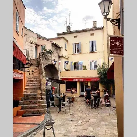 Studio De Charme Au Coeur Du Vieux Village